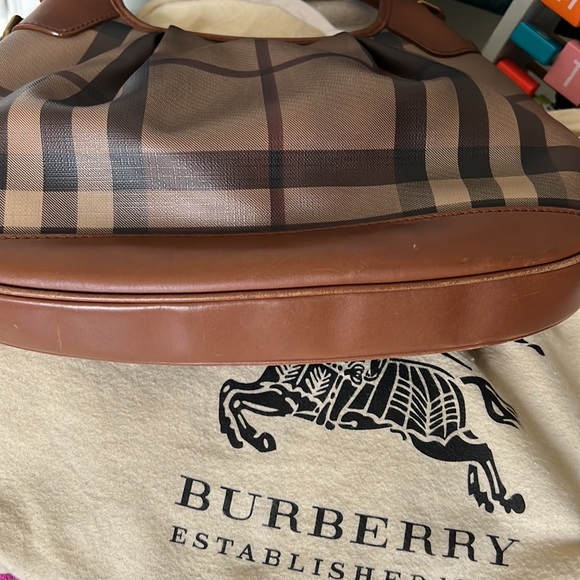 Burberry handbag - Picture 3 of 4